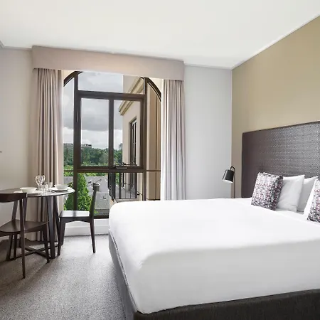 Mantra On Jolimont Melbourne Aparthotel Exterior photo